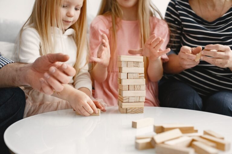 Weekend Family Activities for Ages 3-12: 15 Expert Recommendations That Keep Everyone Entertained