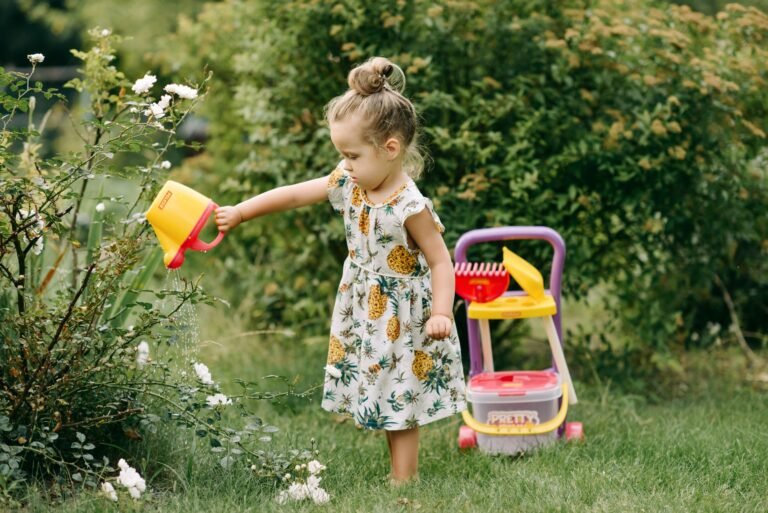 How to Start a Family Garden: Easy Vegetables Kids Can Grow