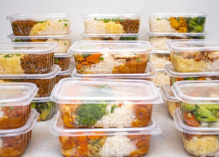 Family Meal Planning Ideas That Actually Stick (2026) - Family-Flourish