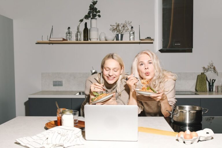New Release: The Working Parent’s Guilt-Free Guide to Weeknight Dinners: 30-Minute Meals and Connection Rituals - Family-Flourish