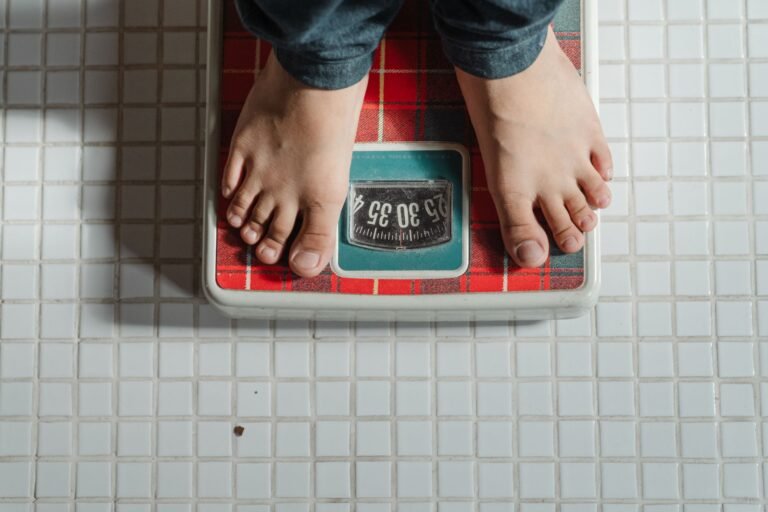 The Ultimate Guide to Weighing Pros and Cons: Make Smarter Life Choices - Family-Flourish